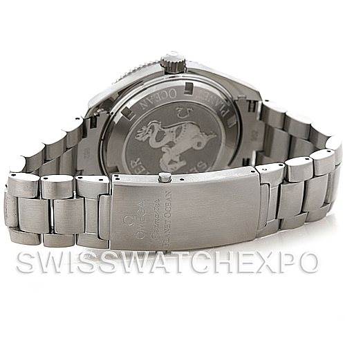 The image shows the back view of an Omega Planet Ocean 2209.50.00 Men
s Stainless Steel Black Dial 2209.50.00 Men
s Stainless Steel Black Dial watch, highlighting its case back and stainless steel bracelet.