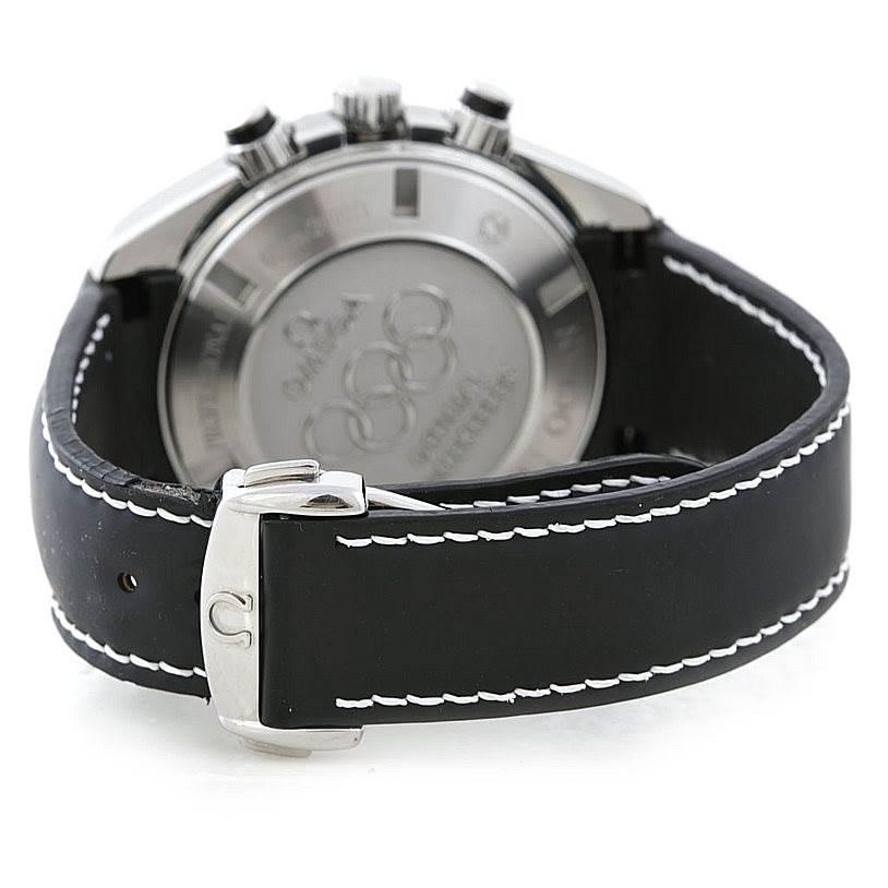 The image shows the back view of the Omega Planet Ocean 222.32.46.50.01.001 Men
s Stainless Steel Black Dial 222.32.46.50.01.001 Men
s Stainless Steel Black Dial watch, highlighting its case back, buckle, and leather strap stitching.