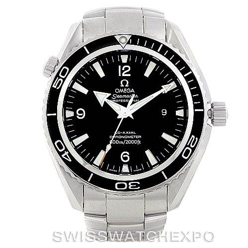 The image shows a front view of the Omega Planet Ocean 2200.50.00 Men
s Stainless Steel Black Dial 2200.50.00 Men
s Stainless Steel Black Dial Seamaster watch, featuring its bezel, dial, and stainless steel bracelet.