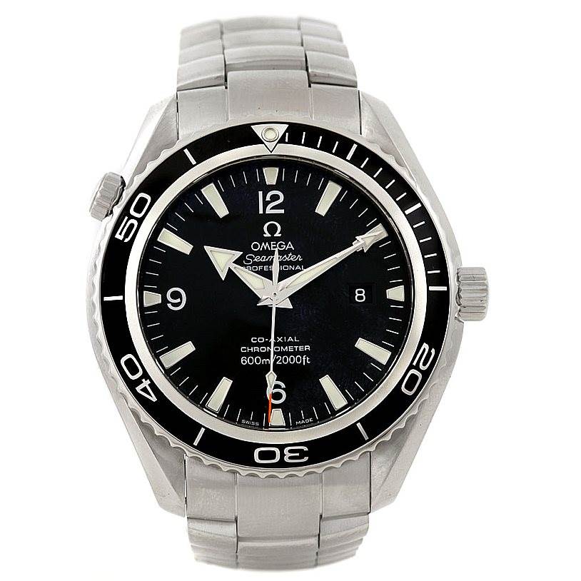 The image shows a front view of the Omega Planet Ocean 2200.50.00 Men
s Stainless Steel Black Dial 2200.50.00 Men
s Stainless Steel Black Dial watch, displaying its dial, bezel, case, and bracelet.