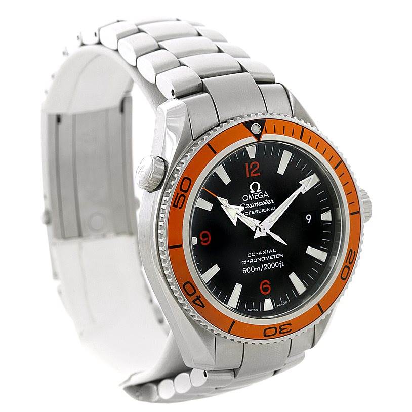 The image shows an angled view of the Omega Planet Ocean 2209.50.00 Men
s Stainless Steel Black Dial 2209.50.00 Men
s Stainless Steel Black Dial watch, highlighting its face, bezel, and metal bracelet.