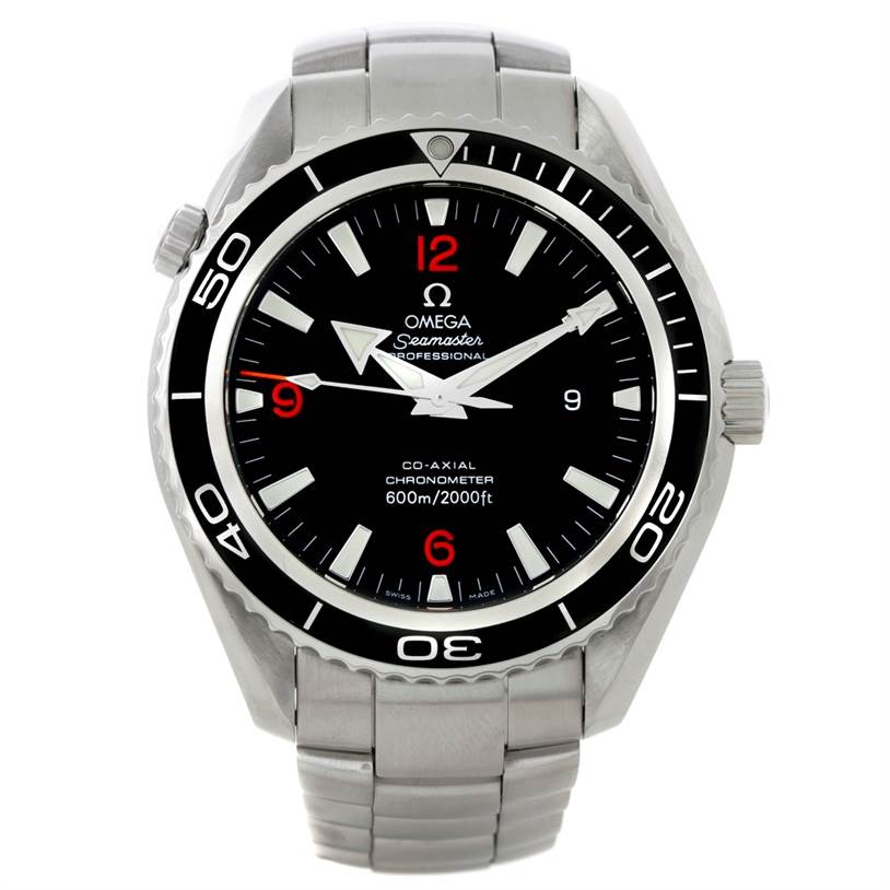 This image shows a front angle of the Omega Planet Ocean 2200.51.00 Men
s Stainless Steel Black Dial 2200.51.00 Men
s Stainless Steel Black Dial watch, displaying the face, bezel, and part of the bracelet.
