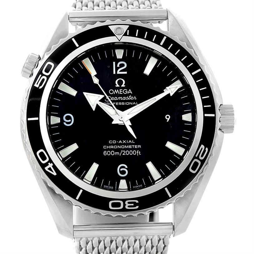 The image shows a frontal view of the Omega Seamaster Planet Ocean watch, displaying its dial, bezel, and part of its bracelet.