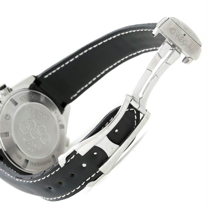 The image shows the back and side view of an Omega Planet Ocean 222.32.46.50.01.001 Men
s Stainless Steel Black Dial 222.32.46.50.01.001 Men
s Stainless Steel Black Dial watch, highlighting its clasp and strap.