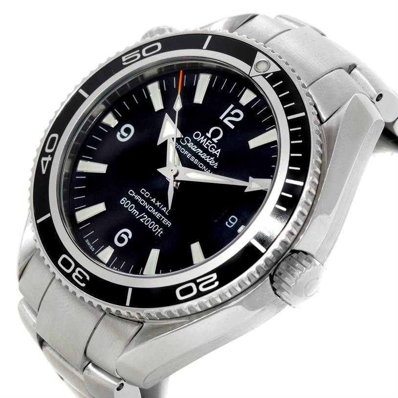 The image shows an angled view of the Omega Planet Ocean 2201.50.00 Men
s Stainless Steel Black Dial 2201.50.00 Men
s Stainless Steel Black Dial watch, highlighting the bezel, dial, and stainless steel bracelet.