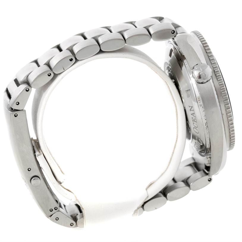 This image shows a side view of the Omega Planet Ocean 2201.50.00 Men
s Stainless Steel Black Dial 2201.50.00 Men
s Stainless Steel Black Dial model watch, featuring its bracelet, case, and crown.