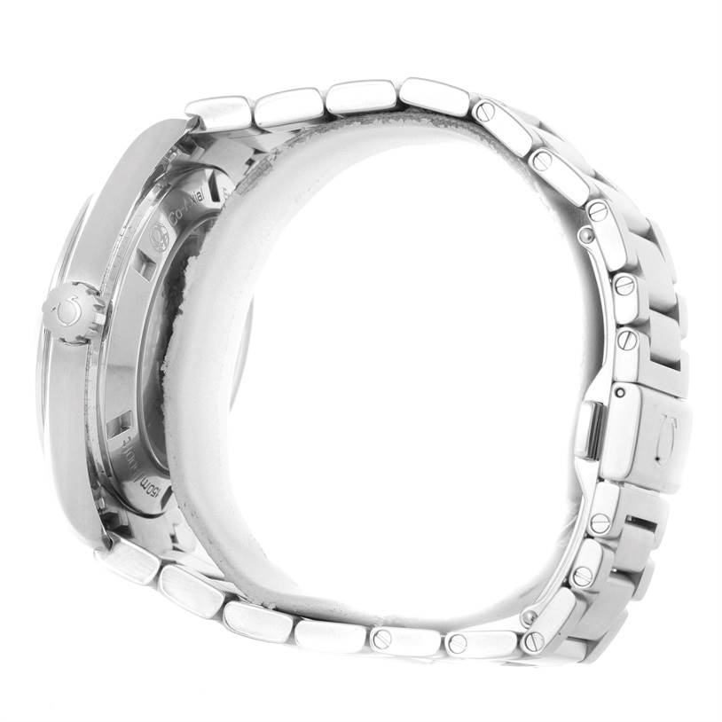 This image shows a side view of the Omega Aqua Terra 231.10.42.21.01.001 Men
s Stainless Steel Black Dial 231.10.42.21.01.001 Men
s Stainless Steel Black Dial watch, highlighting its metal bracelet and side profile.