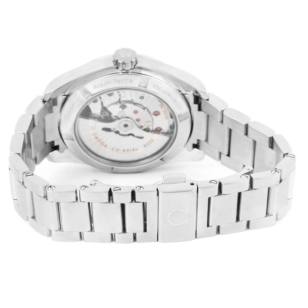 This image shows the back view of the Omega Aqua Terra 231.10.39.21.02.001 Men
s Stainless Steel Silver Dial 231.10.39.21.02.001 Men
s Stainless Steel Silver Dial watch, highlighting its bracelet and the transparent case back.