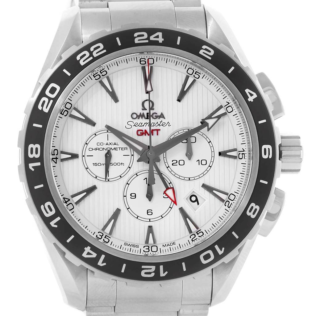 The image displays a front view of the Omega Aqua Terra 231.10.44.52.04.001 Men's Stainless Steel White Dial 231.10.44.52.04.001 Men's Stainless Steel White Dial watch, highlighting its face and bezel.