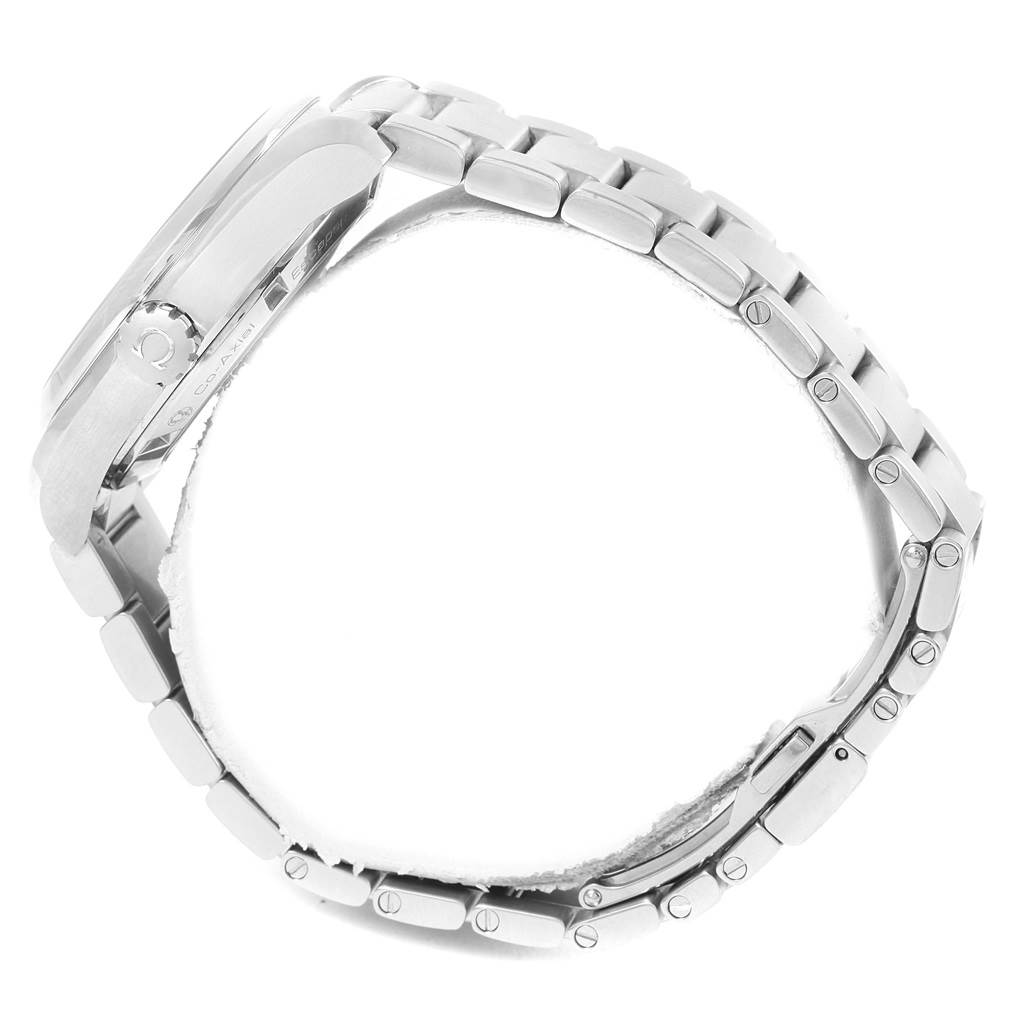 This side angle view of the Omega Aqua Terra 231.10.39.21.03.001 Men's Stainless Steel Blue Dial 231.10.39.21.03.001 Men's Stainless Steel Blue Dial model shows the watch band and case.