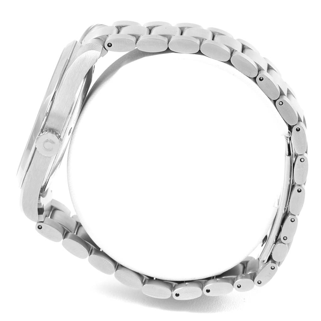 This side view of the Omega Aqua Terra 2502.33.00 Men's Stainless Steel White Dial 2502.33.00 Men's Stainless Steel White Dial watch shows the case and stainless steel bracelet.