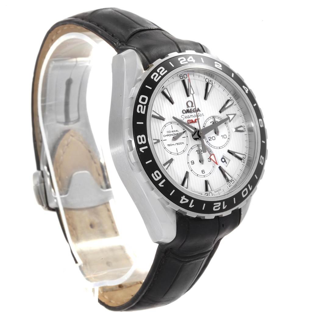 The image shows a side angle of an Omega Aqua Terra 231.13.44.52.04.001 Men's Stainless Steel White Dial 231.13.44.52.04.001 Men's Stainless Steel White Dial watch, focusing on the dial, bezel, and strap.