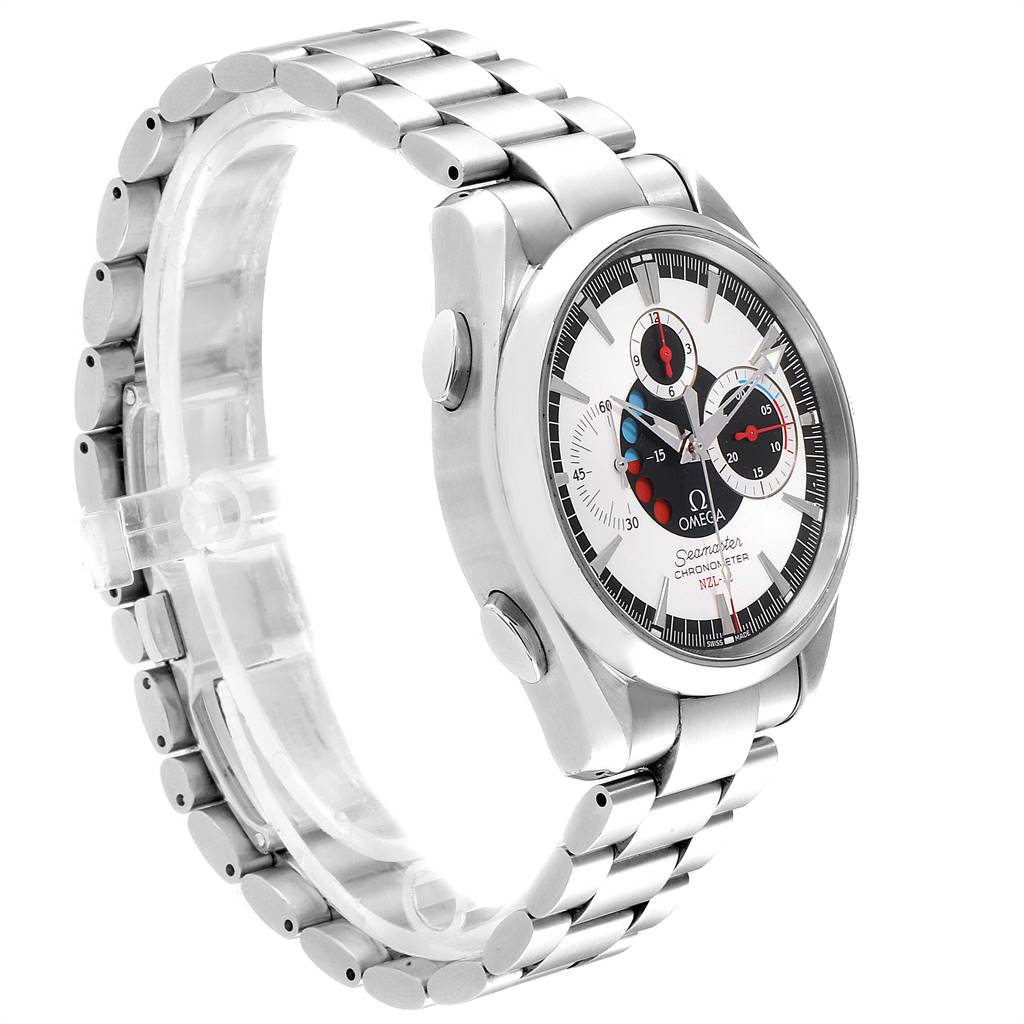 The image shows a side-angle view of the Omega Aqua Terra 2513.30.00 Men
s Stainless Steel Silver Dial 2513.30.00 Men
s Stainless Steel Silver Dial watch, highlighting its face, bezel, and metal bracelet.