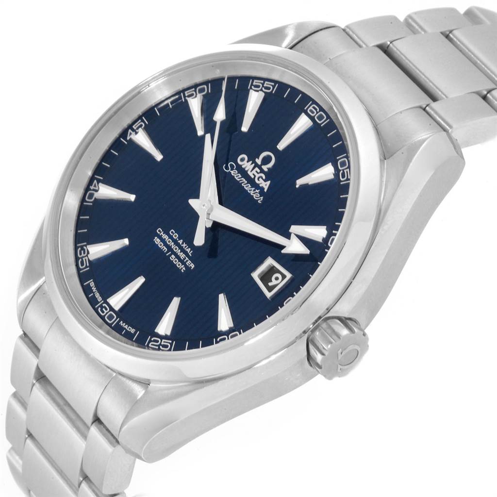 The image shows a side angle of the Omega Aqua Terra 231.10.42.21.03.001 Men
s Stainless Steel Silver Dial 231.10.42.21.03.001 Men
s Stainless Steel Silver Dial watch, highlighting the blue dial, hour markers, date window, and stainless steel band.