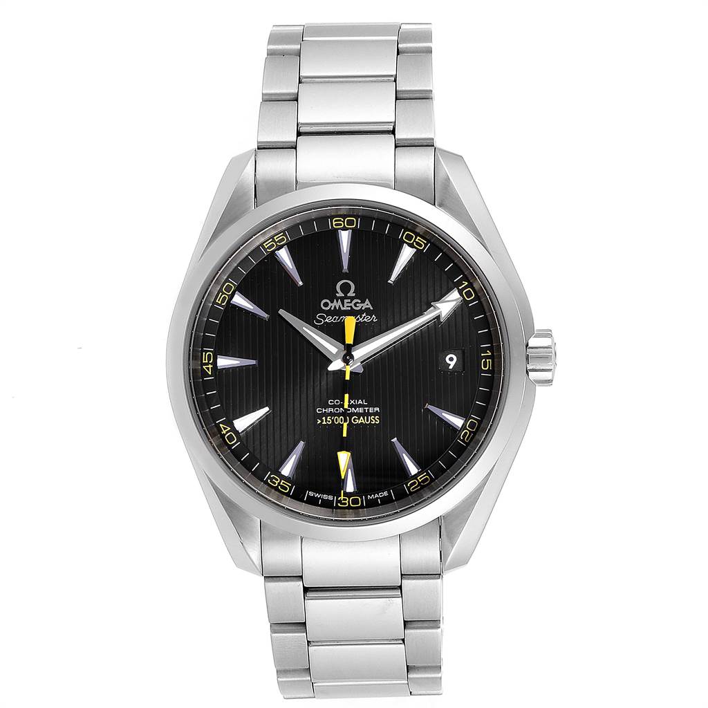 The image shows the front view of an Omega Aqua Terra 231.10.42.21.01.002 Men
s Stainless Steel Black Dial 231.10.42.21.01.002 Men
s Stainless Steel Black Dial watch, highlighting the face, bracelet, and crown.