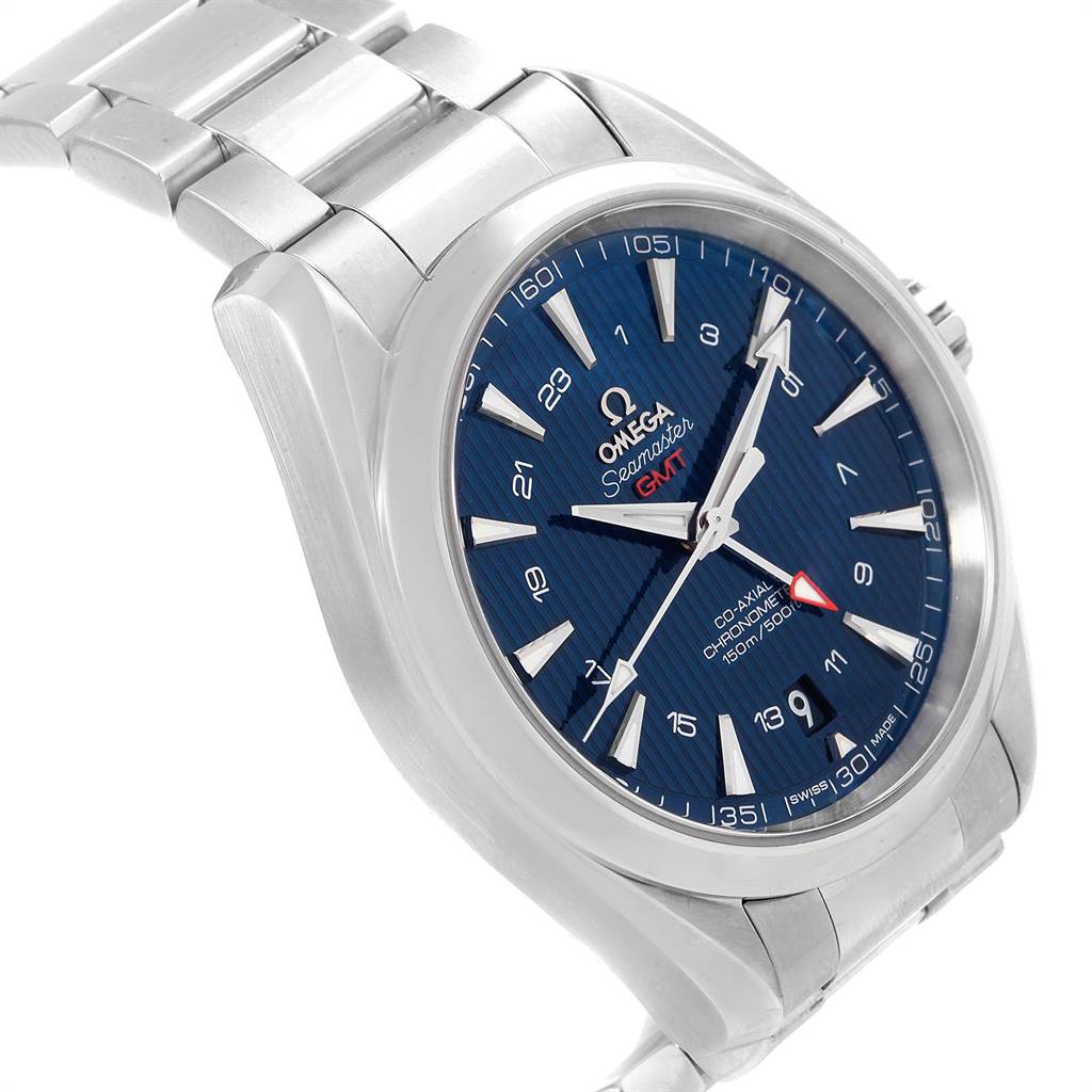 The image shows an angled view of an Omega Aqua Terra 231.10.43.22.03.001 Men's Stainless Steel Blue Dial 231.10.43.22.03.001 Men's Stainless Steel Blue Dial Seamaster GMT watch, highlighting the dial, bezel, and bracelet.