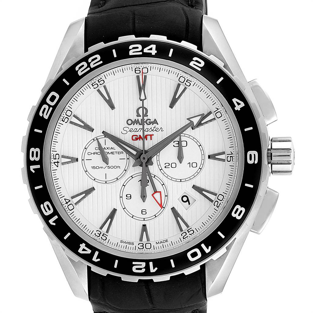 The image shows the dial and bezel of an Omega Seamaster Aqua Terra GMT watch, viewed from the front.