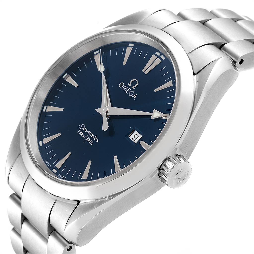The image shows an Omega Aqua Terra 2517.80.00 Men
s Stainless Steel Blue Dial 2517.80.00 Men
s Stainless Steel Blue Dial watch at an angled side view, highlighting the face, bezel, crown, and stainless steel bracelet.