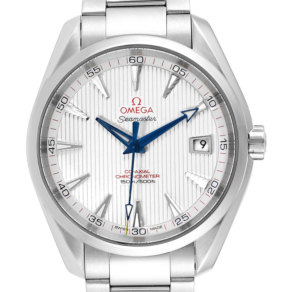 The image shows a front angle of an Omega Aqua Terra 231.10.42.21.02.002 Men
s Stainless Steel Silver Dial 231.10.42.21.02.002 Men
s Stainless Steel Silver Dial watch, featuring the dial, hands, date window, and part of the metal bracelet.