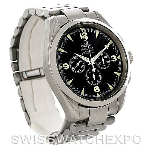 The image shows a side angle of the Omega Aqua Terra 2512.52 Men
s Stainless Steel Black Dial 2512.52 Men
s Stainless Steel Black Dial watch, displaying its face, bezel, and metal bracelet.