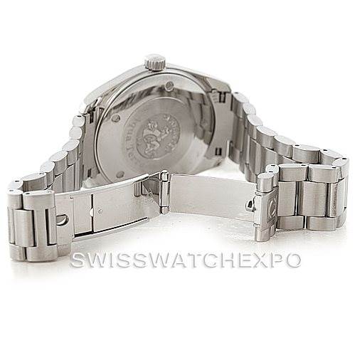 The image shows the back and bracelet of the Omega Aqua Terra 2517.80.00 Men
s Stainless Steel Blue Dial 2517.80.00 Men
s Stainless Steel Blue Dial watch, highlighting its clasp and case back details.