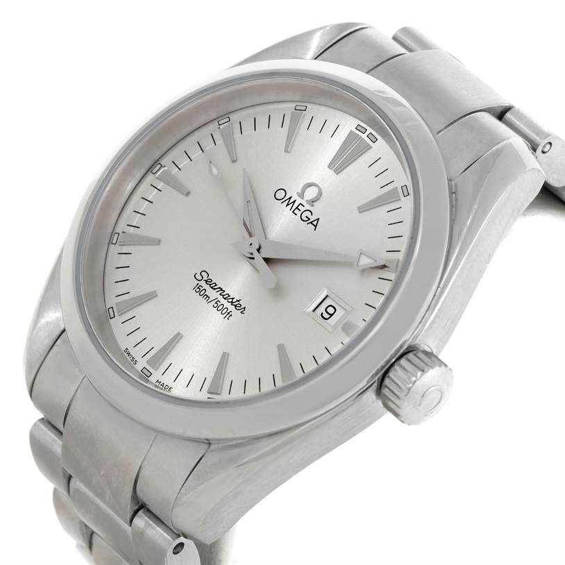The image shows an Omega Aqua Terra 2518.30.00 Men
s Stainless Steel Silver Dial 2518.30.00 Men
s Stainless Steel Silver Dial watch face and part of the metal bracelet from an angled perspective.