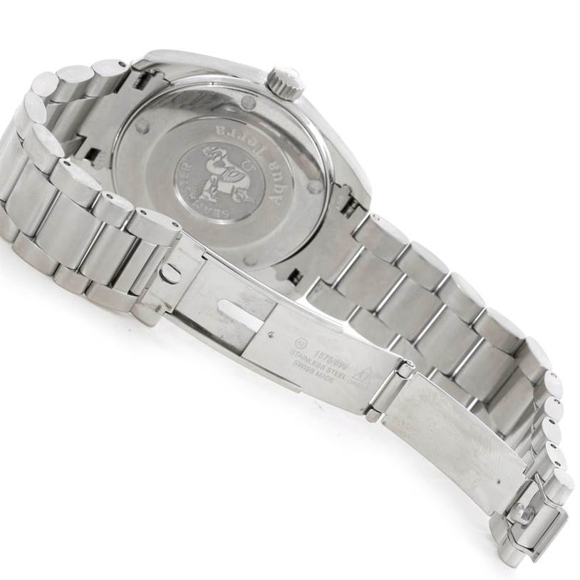 The image shows the underside and clasp of an Omega Aqua Terra 2518.30.00 Men
s Stainless Steel Silver Dial 2518.30.00 Men
s Stainless Steel Silver Dial watch, highlighting the back case and stainless steel bracelet.