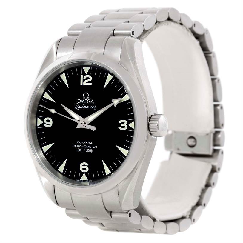 The image shows an angled view of the Omega Aqua Terra 2503.52.00 Men
s Stainless Steel Black Dial 2503.52.00 Men
s Stainless Steel Black Dial Railmaster watch, highlighting its face, bracelet, and crown.