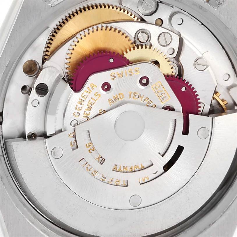 This image shows the internal mechanism of the Rolex Vintage Collection 1005 Men's Steel and Gold (two tone) Champagne Dial 1005 Men's Steel and Gold (two tone) Champagne Dial watch from a top-down angle.