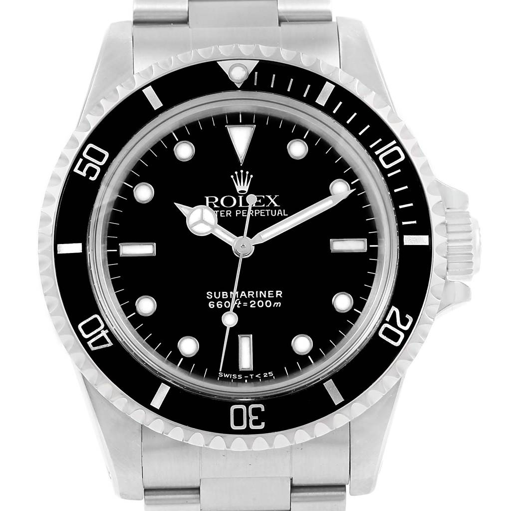 This image shows a front view of the Rolex Vintage Collection 5513 Men's Stainless Steel Black Dial 5513 Men's Stainless Steel Black Dial Submariner watch, highlighting the dial, bezel, and bracelet.