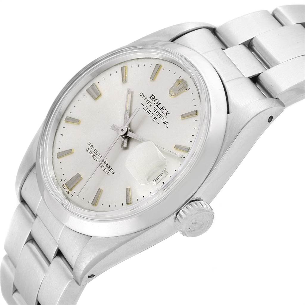 This image shows a side angle of the Rolex Vintage Collection 1500 Men
s Stainless Steel Silver Dial 1500 Men
s Stainless Steel Silver Dial watch, highlighting the face, bezel, bracelet, and crown.