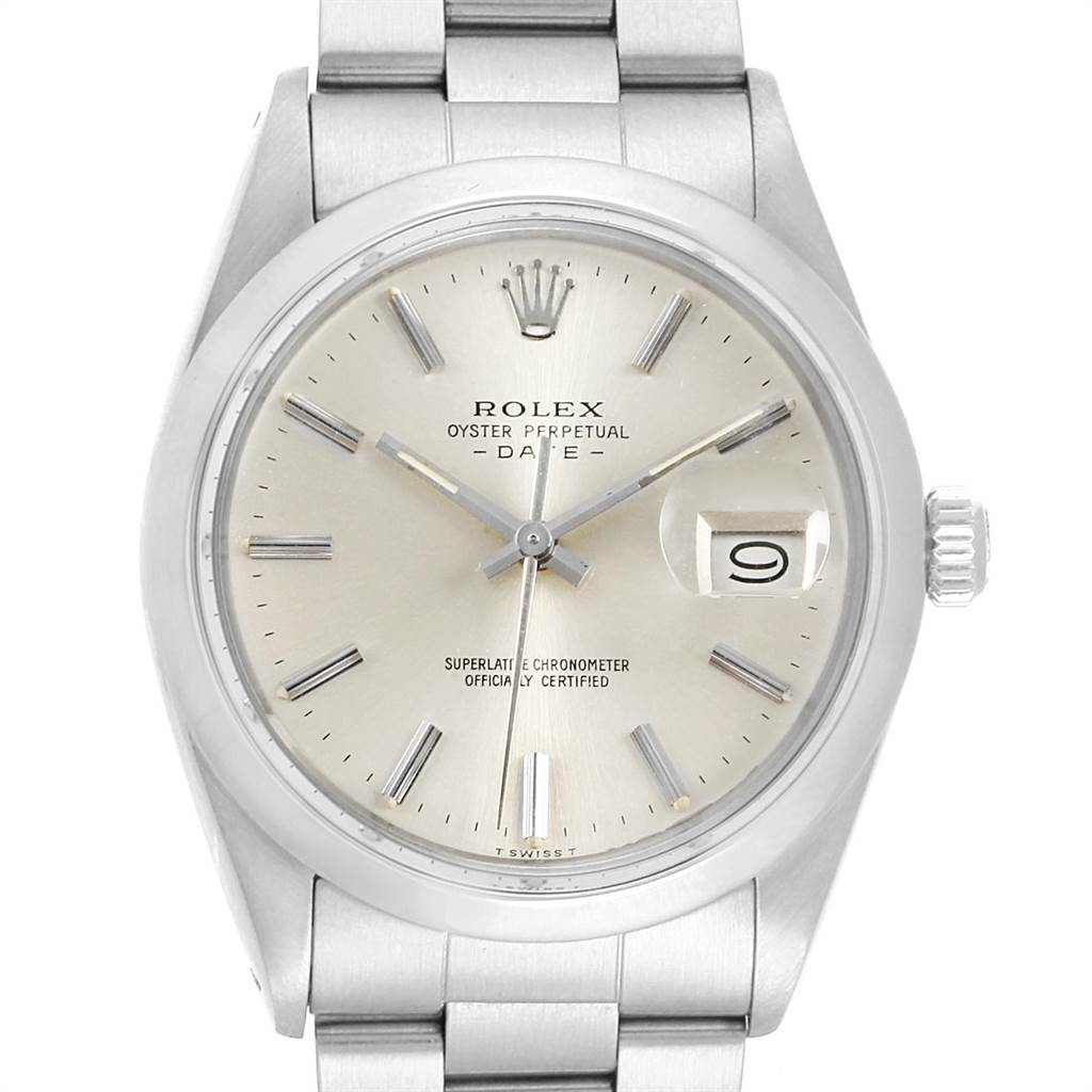 This image shows a front view of the face and bracelet of a Vintage Collection Rolex Oyster Perpetual Date watch.