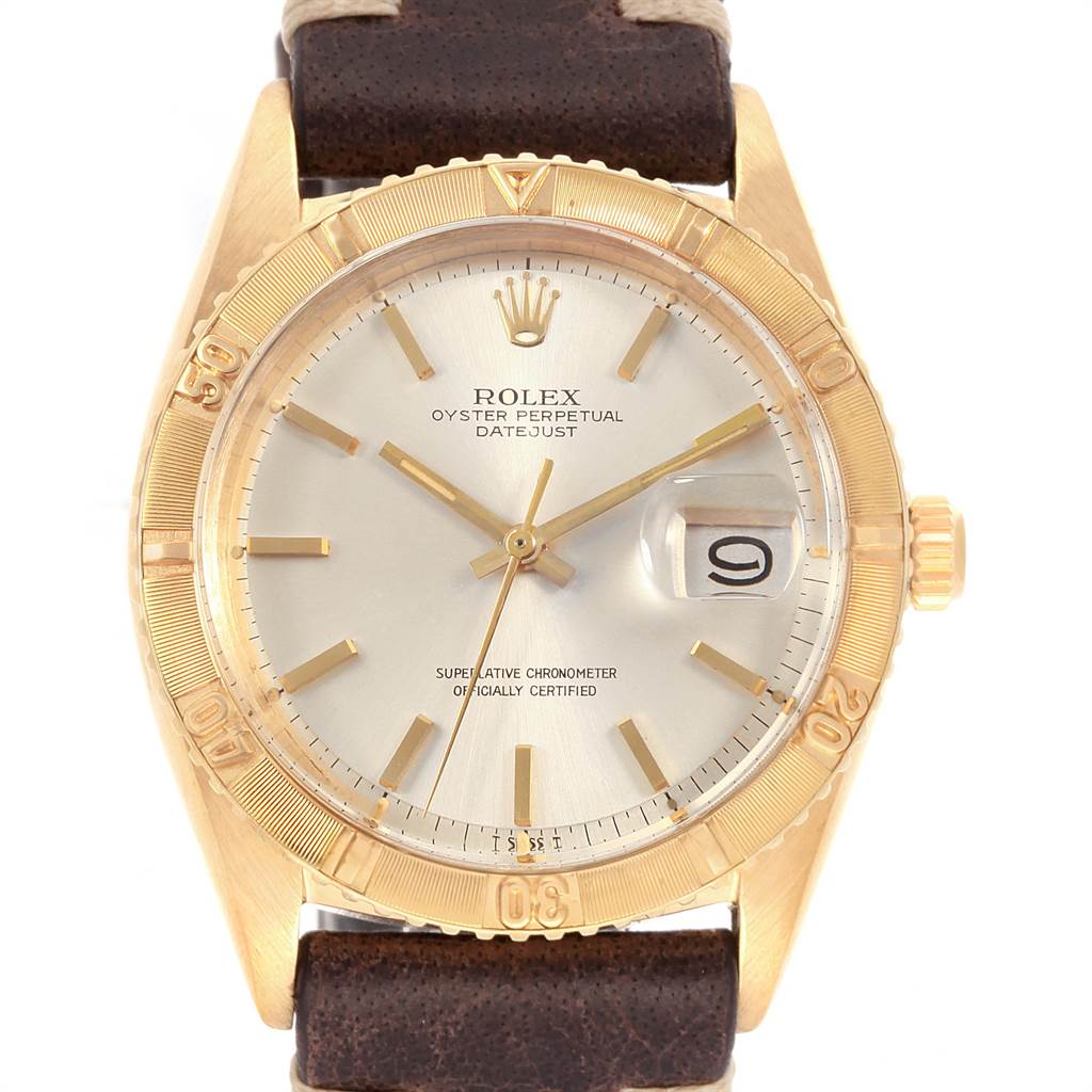 The Rolex Vintage Collection 1625 Men
s Yellow Gold Silver Dial 1625 Men
s Yellow Gold Silver Dial model watch is shown from a front view, highlighting the dial, hour markers, hands, and date window.