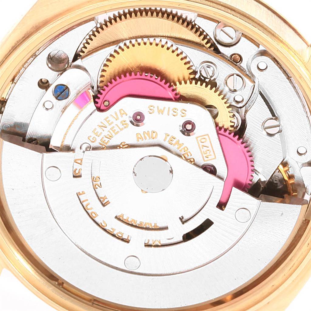 This image shows the intricate inner mechanism of the Rolex Vintage Collection 1503 Men
s Yellow Gold Champagne Dial 1503 Men
s Yellow Gold Champagne Dial watch from a close-up, top-down angle.