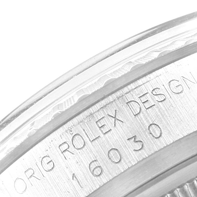 This image shows a close-up of the case back with the serial number of the Vintage Collection model by Rolex.