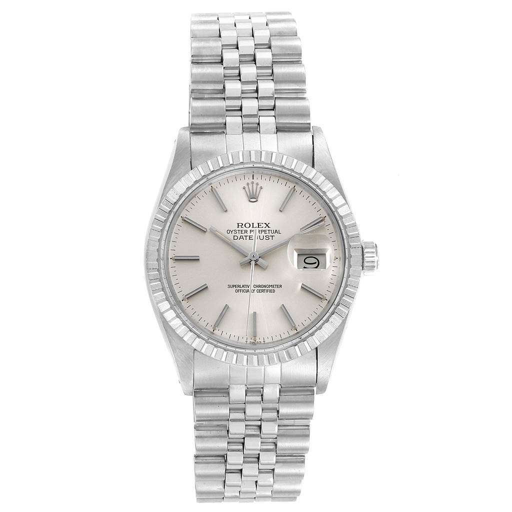 This Rolex Vintage Collection 16030 Men's Stainless Steel Silver Dial 16030 Men's Stainless Steel Silver Dial watch is shown from the front, displaying its face, bezel, and metal bracelet.