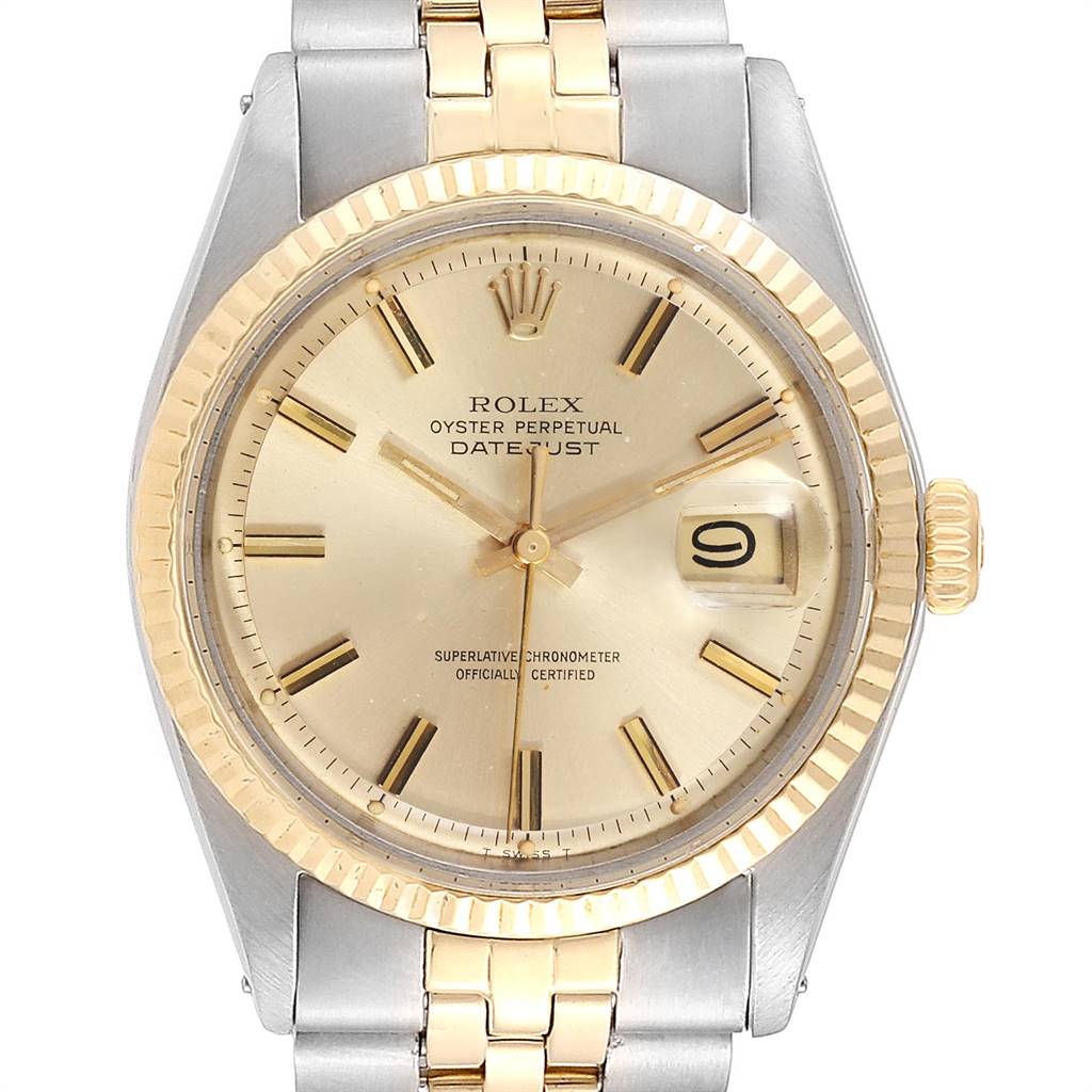 This image shows a front view of a Rolex Vintage Collection 1601 Men
s Steel and Gold (two tone) Champagne Dial 1601 Men
s Steel and Gold (two tone) Champagne Dial Oyster Perpetual Datejust watch, highlighting the dial, bezel, and bracelet.