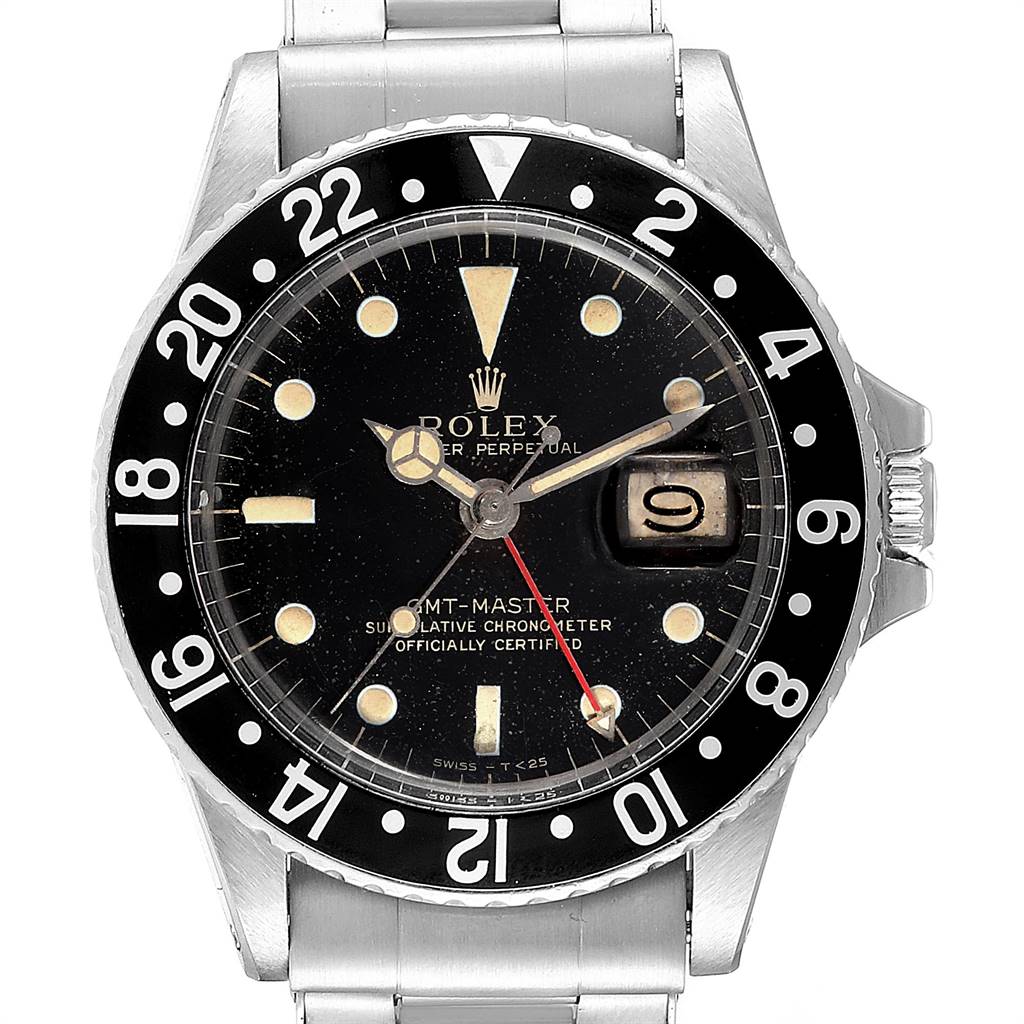The image shows a frontal view of the Rolex Vintage Collection 1675 Men
s Stainless Steel Black Dial 1675 Men
s Stainless Steel Black Dial GMT-Master watch, highlighting its dial and bezel.