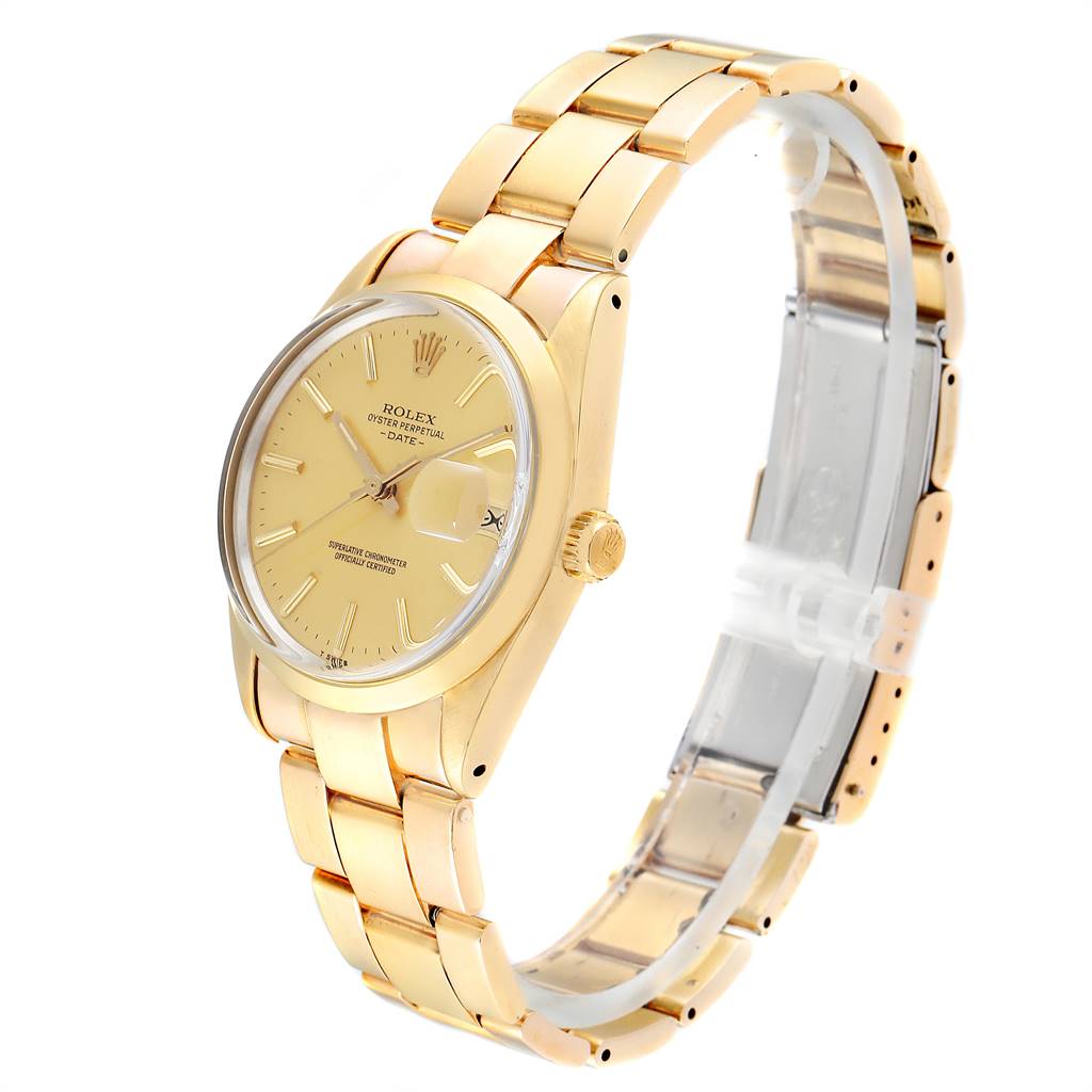 This image shows a side angle of a Rolex Vintage Collection 15505 Men
s Champagne Dial 15505 Men
s Champagne Dial watch, highlighting the dial, case, crown, and bracelet.