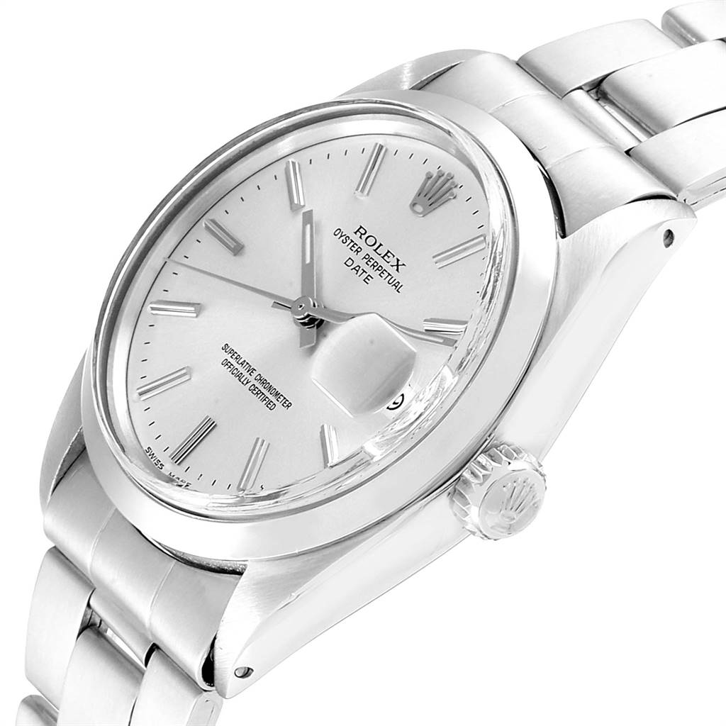 This image shows a close-up angle of the front and side of the Rolex Vintage Collection 1500 Men
s Stainless Steel Silver Dial 1500 Men
s Stainless Steel Silver Dial watch, highlighting the dial, date window, and crown.