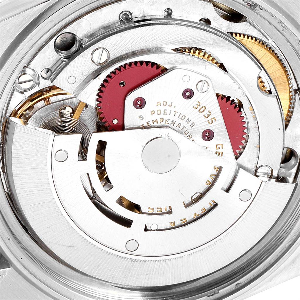 This image shows the internal mechanical movement of the Rolex Vintage Collection 26251 Men
s Steel and Gold (two tone) Champagne Dial 26251 Men
s Steel and Gold (two tone) Champagne Dial watch model at a close-up angle.