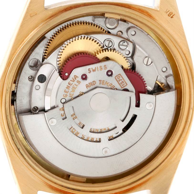 This image shows the internal movement parts of a Vintage Collection Rolex watch from a close-up, straight angle.