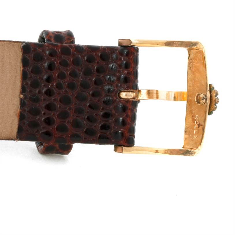 The image shows the close-up of the clasp and part of the strap for the Vintage Collection model by Rolex.