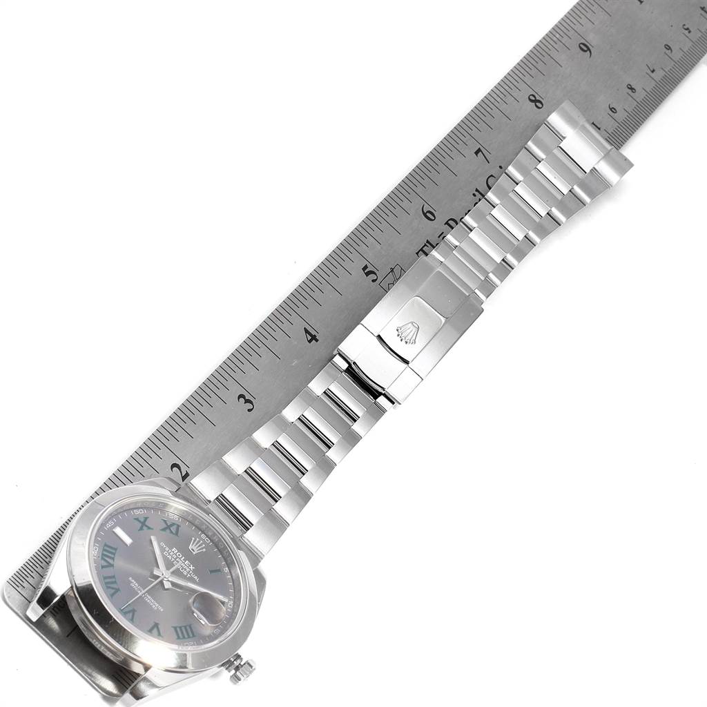 rolex datejust 41 green roman numerals