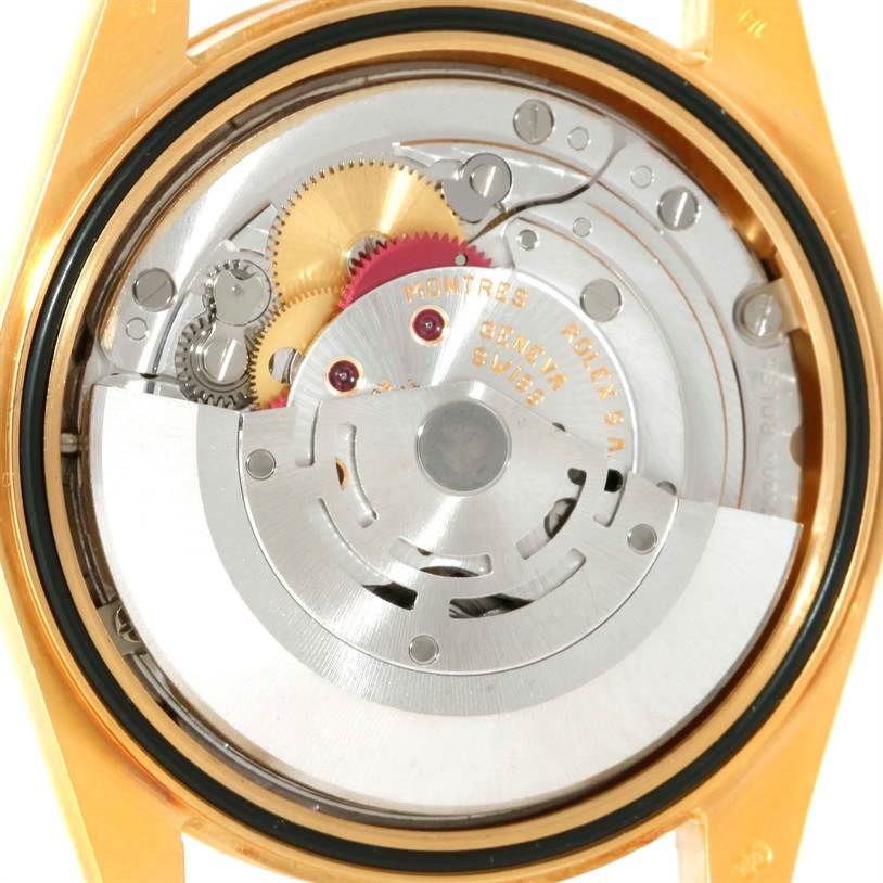 The image shows the internal mechanism of the Rolex President 118238 Men
s Yellow Gold White Dial 118238 Men
s Yellow Gold White Dial model watch, captured from the back.