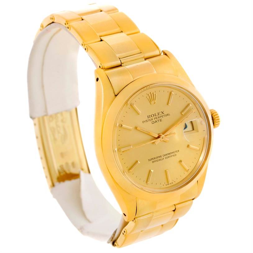 The image shows the Rolex President 1500 Men
s Yellow Gold Champagne Dial 1500 Men
s Yellow Gold Champagne Dial model watch at a slight angle, highlighting the bracelet, case, dial, and crown.