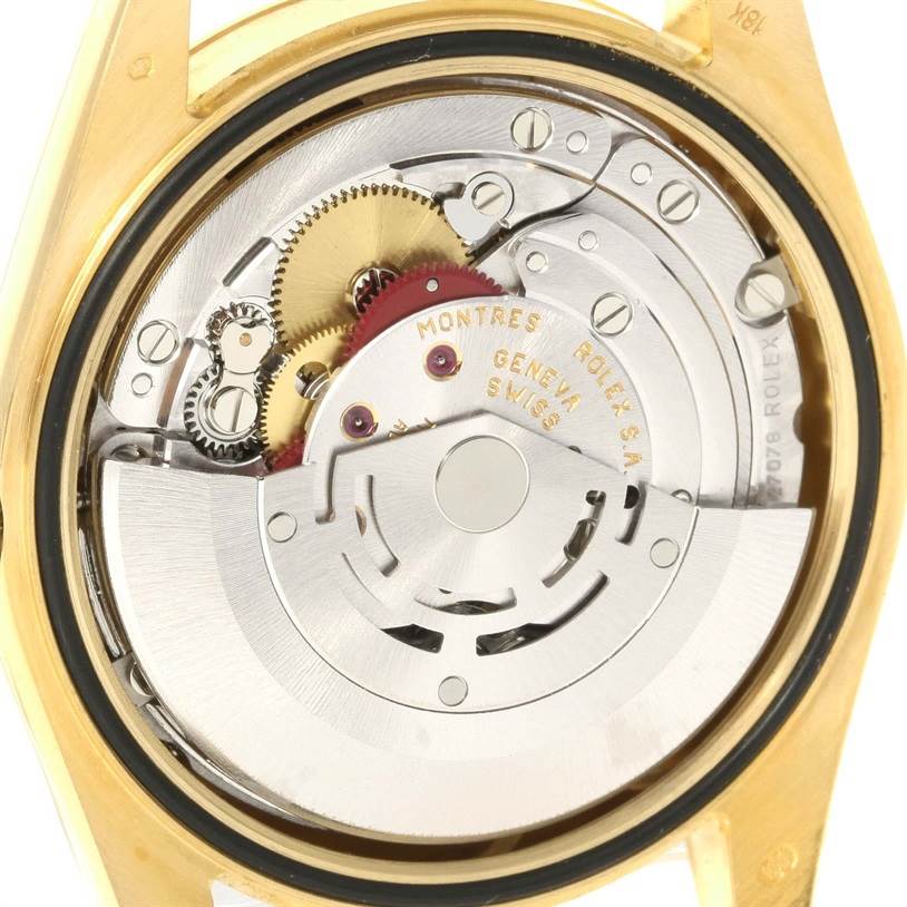 This image shows the inner mechanism and movement from the back of the Rolex President 118238 Men
s Yellow Gold Black Dial 118238 Men
s Yellow Gold Black Dial model watch.