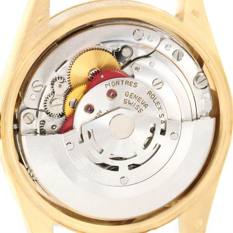 This image shows the inner mechanical movement parts of a Rolex President 15238 Men
s Yellow Gold Silver Dial 15238 Men
s Yellow Gold Silver Dial watch from a back angle.