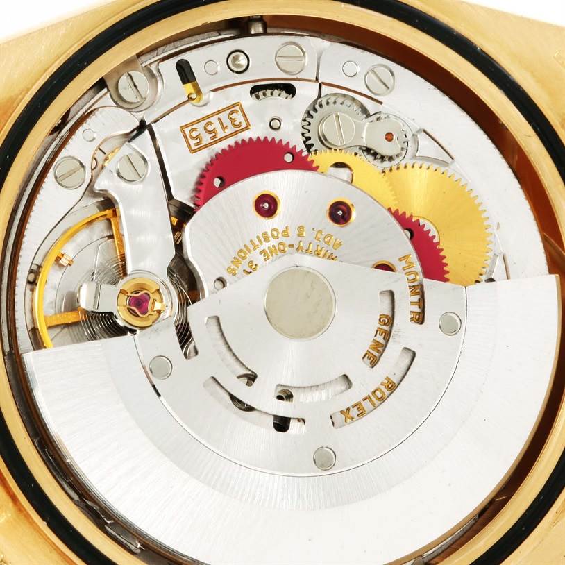 This image shows a close-up of the internal movement mechanism of a Rolex President 18238 Men
s Yellow Gold Champagne Dial 18238 Men
s Yellow Gold Champagne Dial model watch.