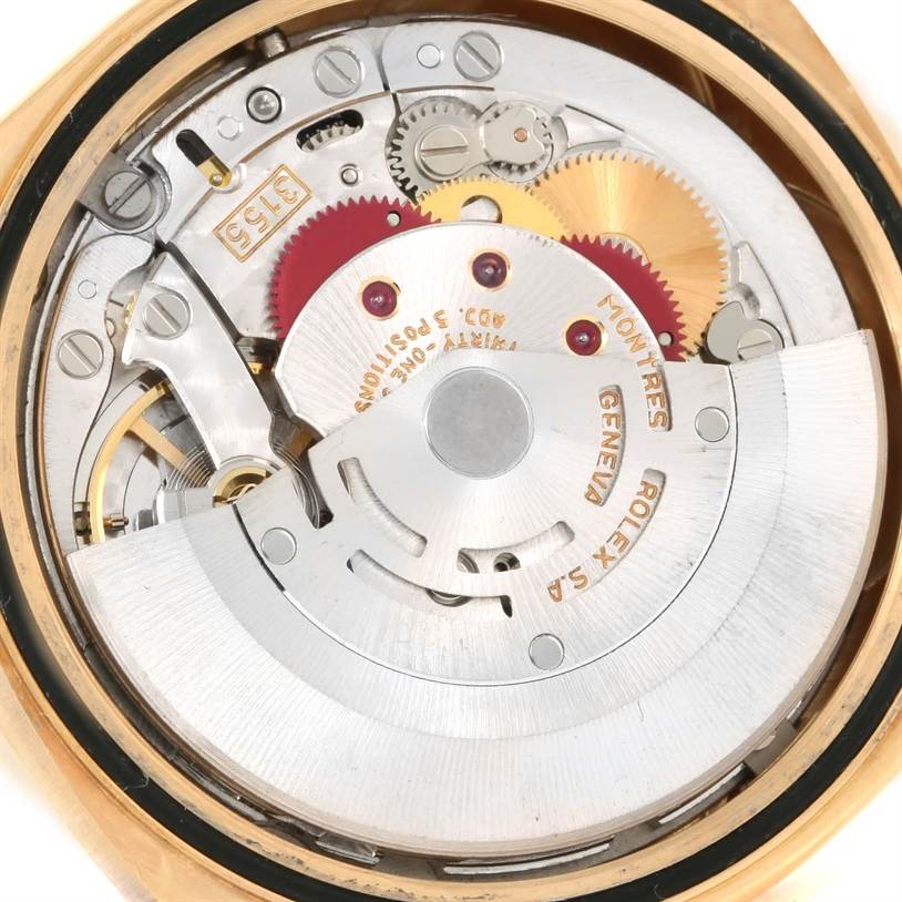 This image shows the internal mechanism and movement parts of a Rolex President 18238 Men
s Yellow Gold Champagne Dial 18238 Men
s Yellow Gold Champagne Dial model watch from a top-down angle.